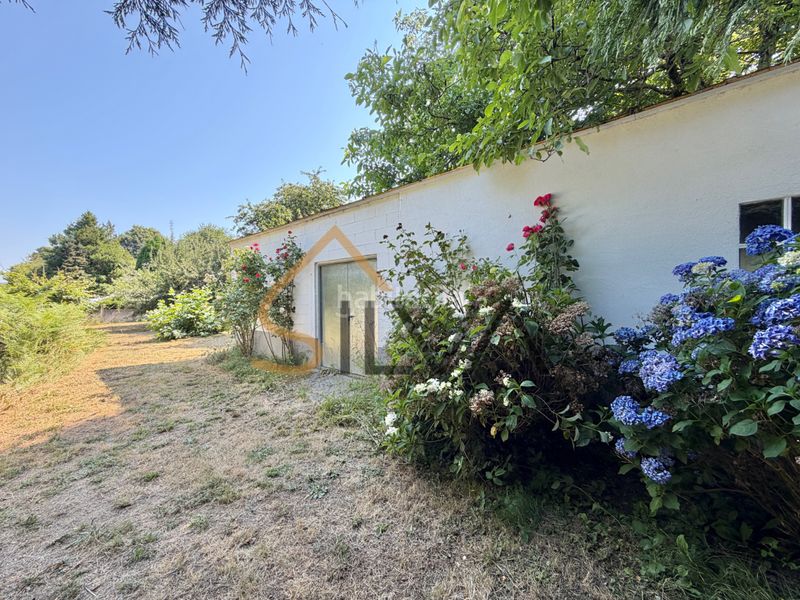 Foto b774cf48-0699-488a-881b-169ea54934fb. Casa amb xemeneia calefacció aparcament a Outeiro de Rei