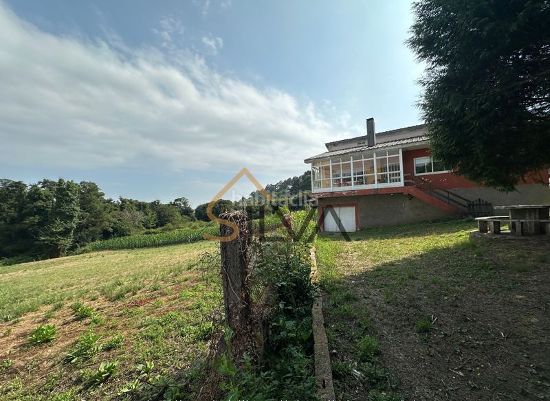 Foto 3a4378af-ed8e-419f-af39-2ec859549410. House in rúa fonte da balsa 3 in Vilaboa Sur Culleredo