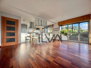 Etagenwohnung  Rúa jericó. Inmobiliaria silva presenta - piso con jardín privado en punta c