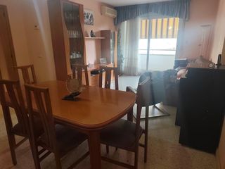 Appartamento in Montornès del Vallès. Piso muy grande y soleado con balcón