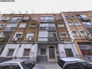 Flat in Calle de ramón serrano 13. Inmueble en venta en madrid