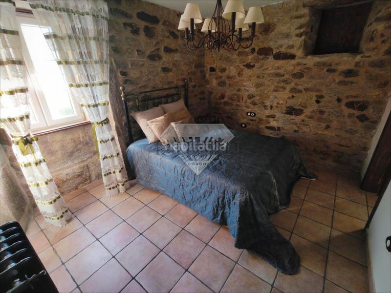 Foto 24ce41fa-a324-4f65-a5d9-f77491ea31e7. Xalet amb calefacció aparcament a Curtis