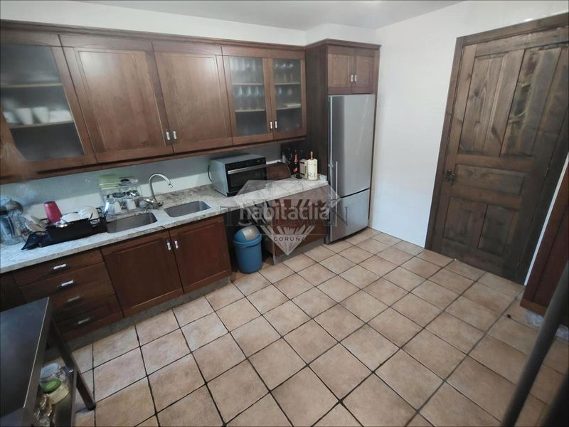 Foto 42bdb589-c850-4b31-a2a5-c851725decb1. Xalet amb calefacció aparcament a Curtis