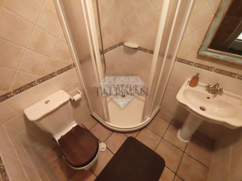 Foto 6d5e945e-5393-46aa-ae89-fff7cb5c473e. Xalet amb calefacció aparcament a Curtis