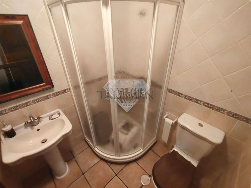 Foto ce71d332-eedd-48db-95c4-9b823df5d1be. Xalet amb calefacció aparcament a Curtis