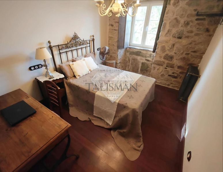 Foto f15bdc12-7d26-4630-9c8e-fb4128ad8077. Xalet amb calefacció aparcament a Curtis