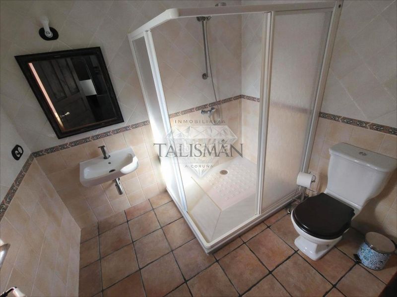 Foto f631ea5a-6119-4998-a874-ad69eb968bbb. Xalet amb calefacció aparcament a Curtis