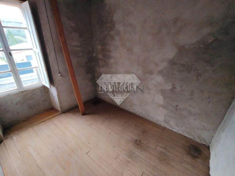 Foto 8d674b08-df8f-45aa-97f2-6f293965248a. Xalet amb calefacció a Outes