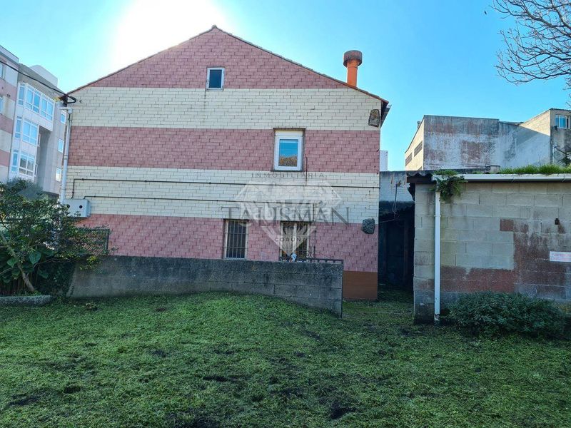 Foto e996dfa0-2018-4a4a-91a2-ea885b5f6e09. Xalet amb calefacció aparcament a Pastoriza Arteixo