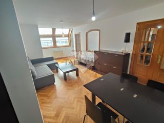 Miete Etagenwohnung  Pelamios