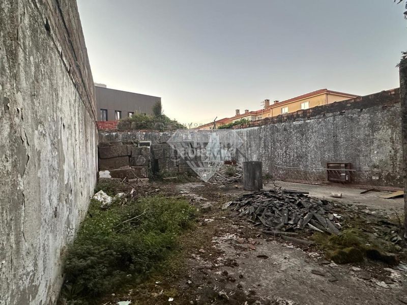 Foto f9ee5332-186b-4523-ad89-fcf96b830ebc. Casa adosada en Tui