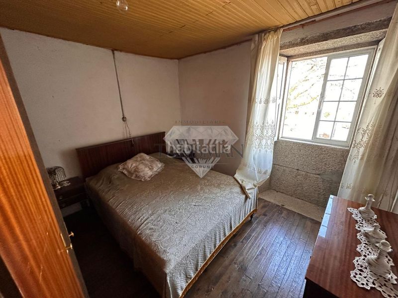 Foto 5b96b950-94fe-4963-a87f-fd5636c19fe9. Casa amb aparcament a Agolada