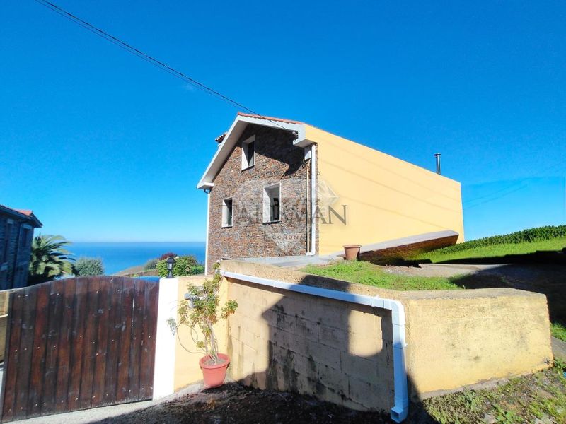Foto edfbe843-50ec-4b6b-a723-253a94998008. Chalet en Cedeira