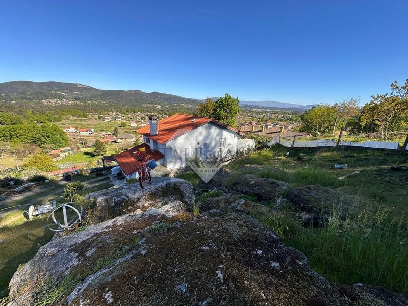 Foto 18d3ee75-5387-4c06-933f-2668ffb092b2. Chalet en Ponteareas