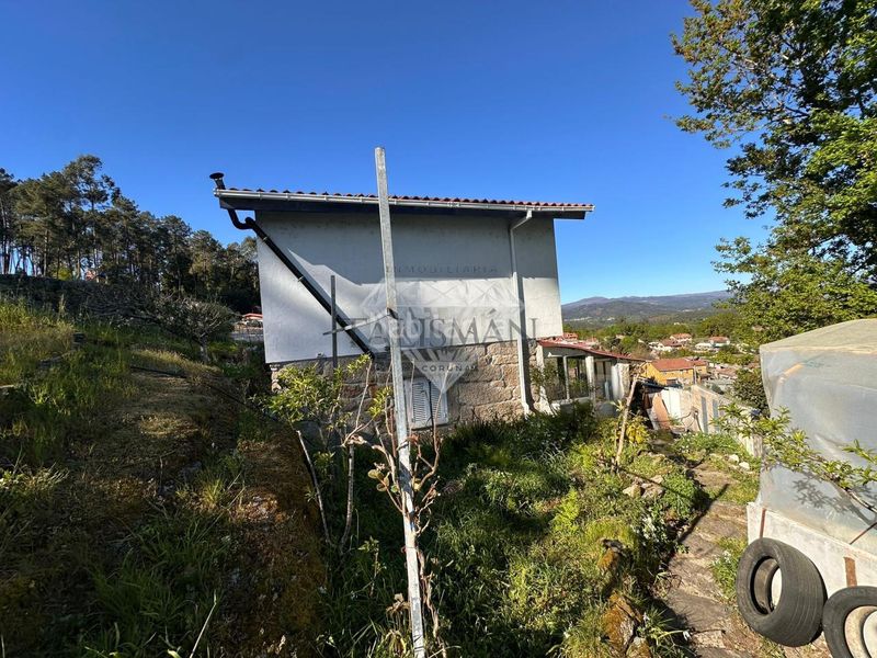 Foto bd4db06b-c8bb-4c3f-9b57-ce40df6b7c04. Chalet en Ponteareas