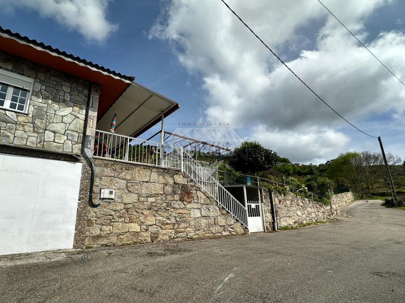 Foto 355bd9f9-5ef1-418e-a803-eed89795e16c. Chalet en Lama (A)