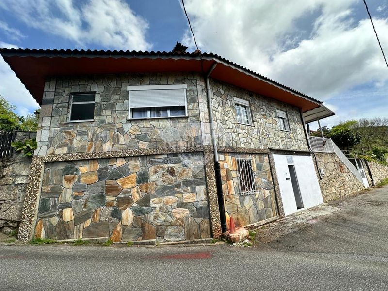 Foto 6b41c6b0-f7d6-4b37-9485-97091f633943. Chalet en Lama (A)