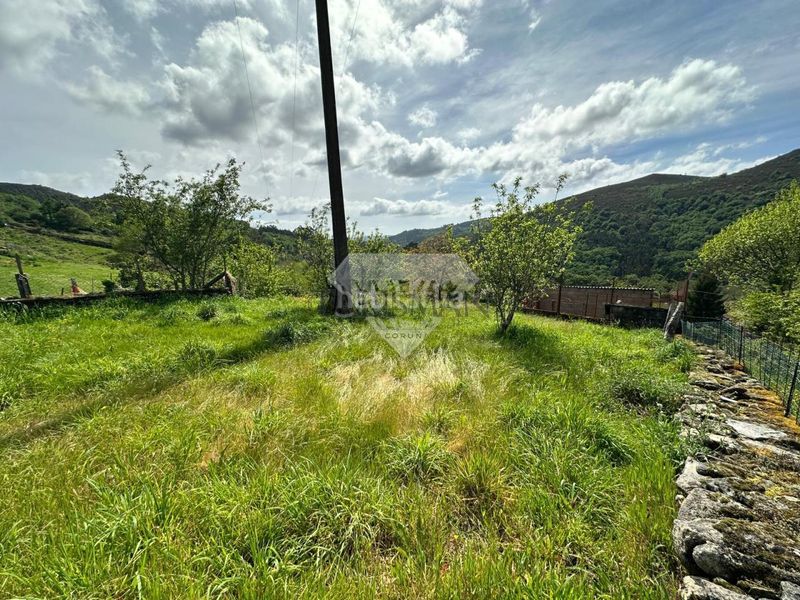 Foto c356f666-c35f-4269-8eb3-63a3a90e483c. Chalet en Lama (A)