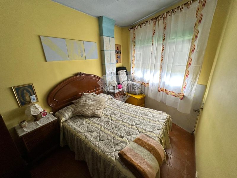 Foto e0ba1ade-0d20-4fd5-a23b-a6d217e66f86. Chalet en Lama (A)