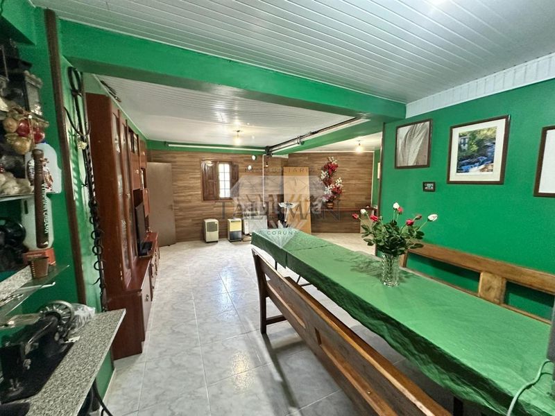 Foto 8040f60c-b5d2-4989-97e7-0e18546fdb02. Xalet amb calefacció aparcament piscina a Lama (A)