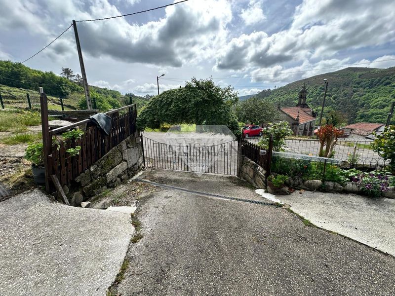 Foto 8e56f636-1638-4d3c-9ed6-0025c1d3a13f. Xalet amb calefacció aparcament piscina a Lama (A)