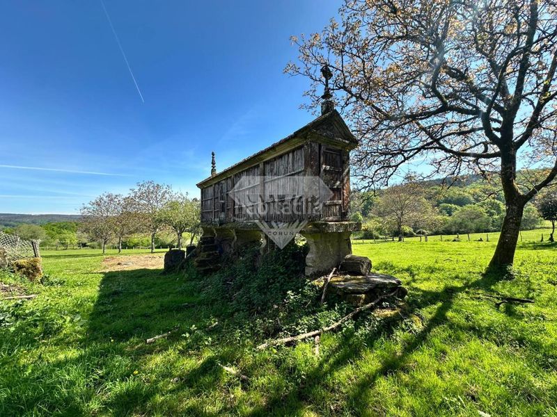 Foto 890de29c-8ef1-45ec-8e98-c67d6a352df5. Casa en Estrada (A)