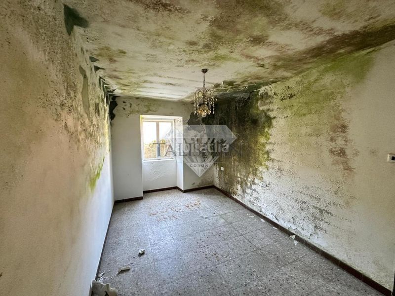 Foto 083fadb8-340b-447c-8c7d-488e54761e16. Maison dans Estrada (A)