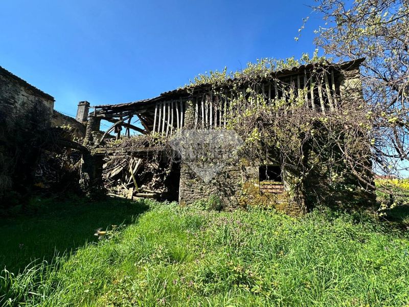 Foto db69089c-08f7-41b4-8767-83589a1c288d. Maison dans Estrada (A)