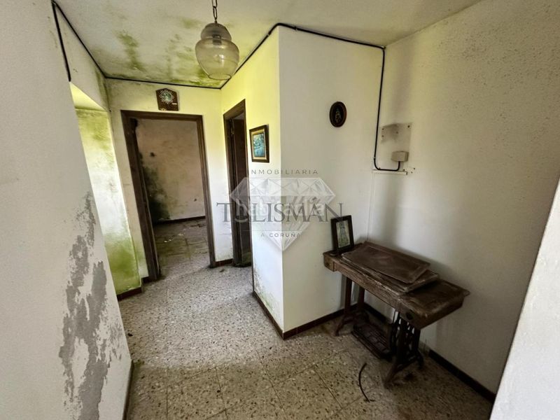 Foto df319ee9-4ac8-42b0-a6b8-7f373c9317b6. Maison dans Estrada (A)