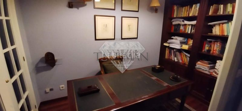 Foto 0ef83b7a-c654-459b-b54a-bf60c23d5f19. Rent flat with heating in Ensanche Coruña (A)