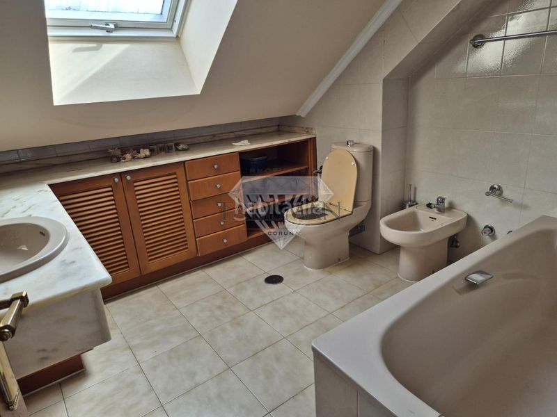 Foto 0c56c990-0960-44af-9a9b-d1277126f035. Rent flat with heating in Monte Alto - Zalaeta - Atocha Coruña (A)