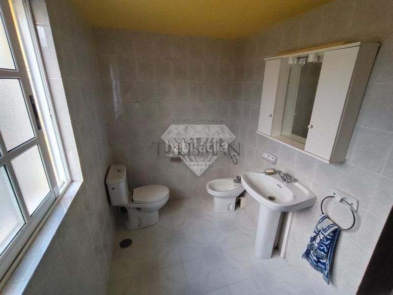 Foto 40fdb054-781c-4080-927b-1e6a845a3d86. Casa a Vimianzo