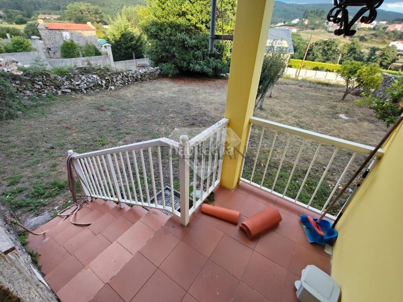Foto 9dae2d96-f60b-4417-971f-96280114addb. Casa a Vimianzo