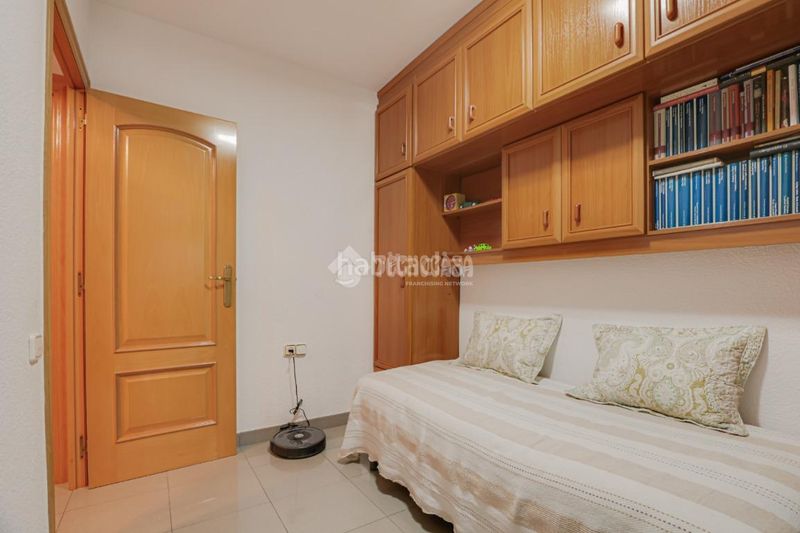 Foto c6f43a2e-7147-4d6c-8396-3a2ea592ae4b. Pis a Martorelles