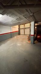 Parking coche  Carrer de vicenç fonolleda. Boxplaza de garaje en venta en mollet del vallès