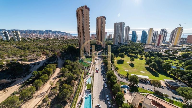 Foto 3e1fbf8d-a23e-4ebe-ba80-3235ca430dd9. Pis a Playa Poniente Benidorm