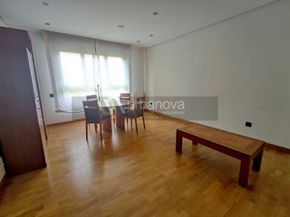 Pis en Residencia. Piso en venta en centro, 3 dormitorios.