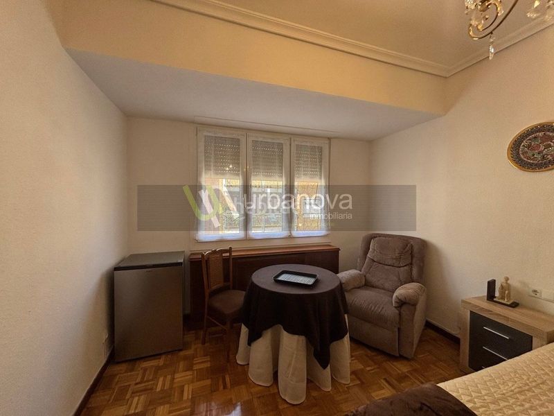 Foto 180b6071-41b9-4ec6-91e9-e0fa54cb1194. Rent flat with heating in Gran Via Logroño