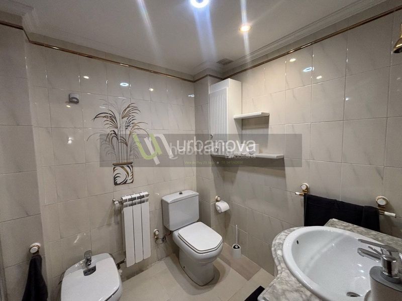 Foto 6d4b18b4-0e6f-40c1-bf81-c3abf4221ea6. Rent flat with heating in Jesuitas Logroño