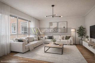 Pis en Gran Via. Piso en venta en centro, 4 dormitorios.