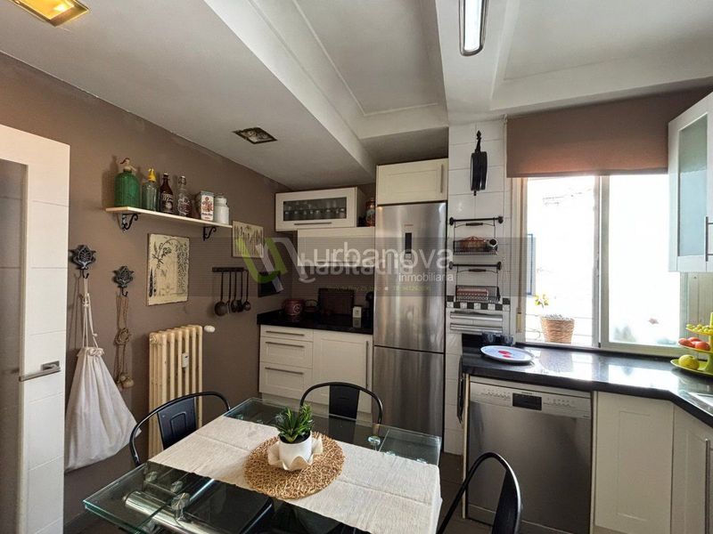 Foto 8dafcf6e-fd53-430d-aa25-ae100c4c7b75. Àtic amb calefacció a Gran Via Logroño