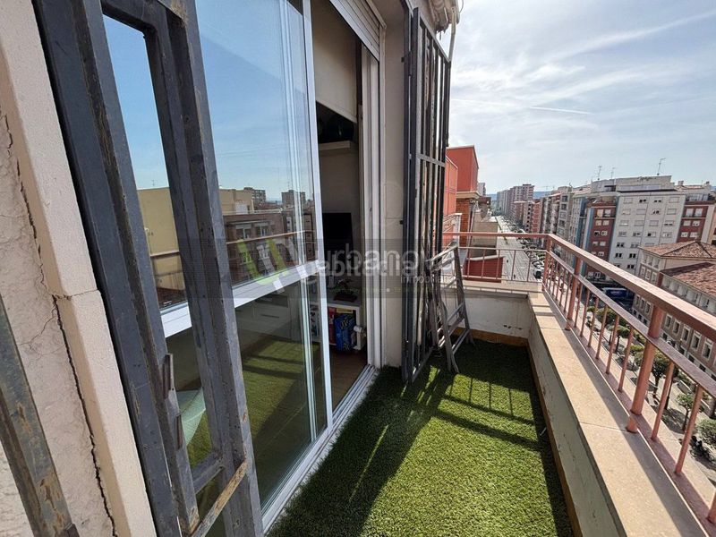 Foto ef0f38d1-f138-41ff-8ff5-f7ef7f42e322. Àtic amb calefacció a Gran Via Logroño