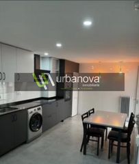 Pis a Oeste. Piso en venta en centro, 3 dormitorios.