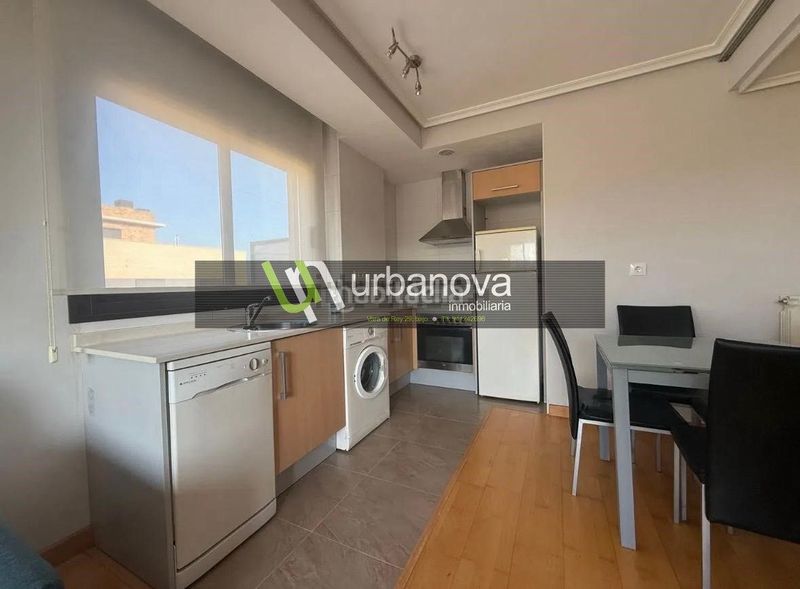 Foto 8d54f6a3-7ede-4fcf-bcd8-2b74c48eb81e. Àtic amb calefacció aparcament a Lardero