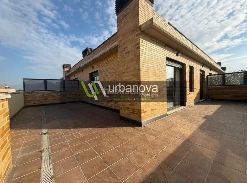 Foto 994bab31-00d4-4c75-be31-df8b904dca9a. Àtic amb calefacció aparcament a Lardero