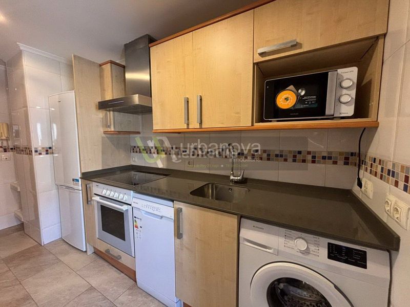 Foto 7289c31d-cd78-4b17-a9ec-32c8ef0bfa98. Lloguer estudi amb calefacció aparcament piscina a Logroño