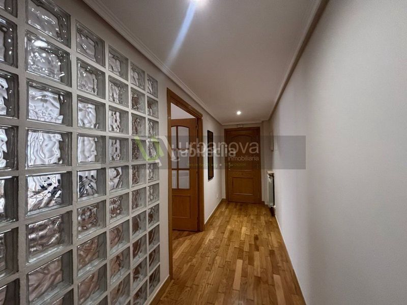 Foto 88248fab-8203-4994-96a2-4565ccdcc3fd. Lloguer estudi amb calefacció aparcament piscina a Logroño