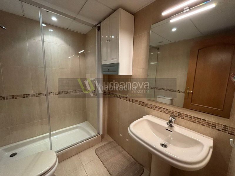 Foto db2e7a1e-f730-48d4-a8b7-1426095e517b. Lloguer estudi amb calefacció aparcament piscina a Logroño