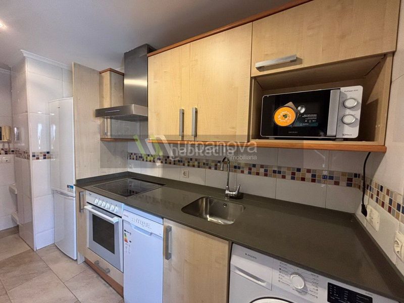 Foto 6d3c8242-ca28-4d80-bc24-986e8fe38e63. Location studio avec chauffage parking piscine dans Logroño