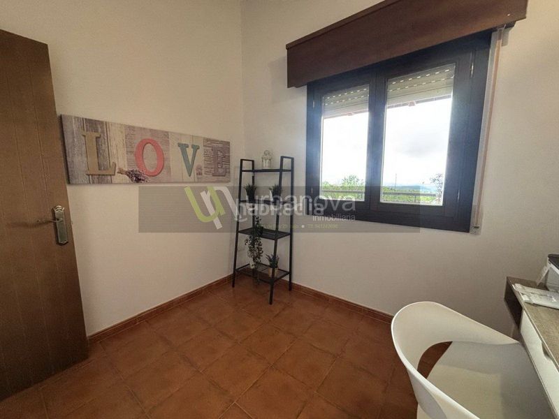 Foto 733da561-ffef-4b04-8551-13cd5d205562. Duplex con riscaldamento parcheggio in Sojuela